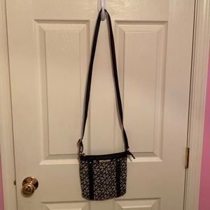 Women’s purse by Tommy Hilfiger